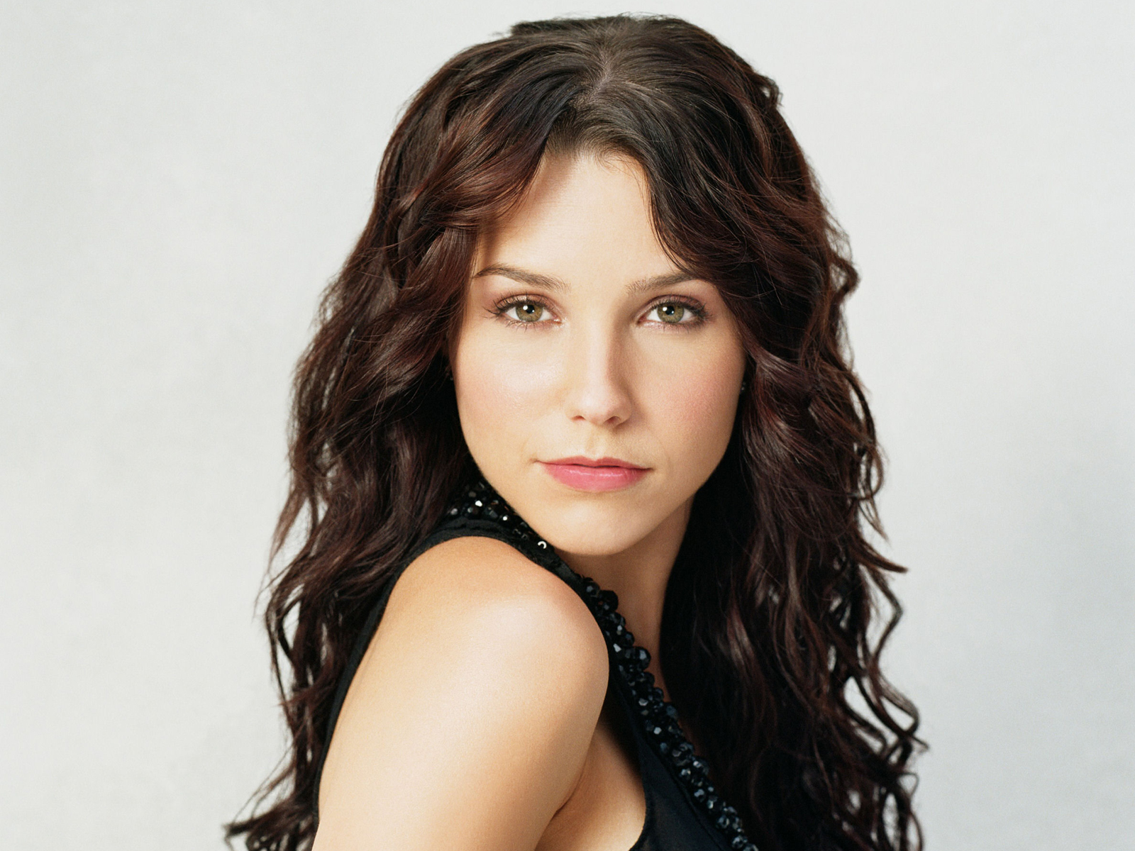 sophia-bush-5